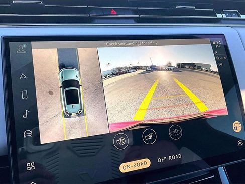 Used 2023 Land Rover Range Rover Sport SE Dynamic image 23