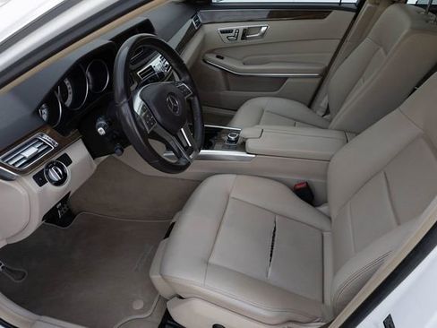 Used 2016 Mercedes-Benz E 350 4MATIC Wagon image 2