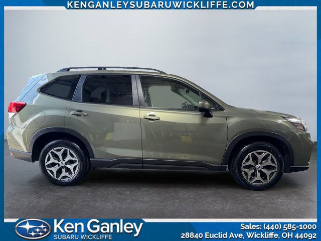 Used 2019 Subaru Forester Premium AWD/4WD image 6
