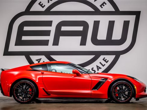 Used 2019 Chevrolet Corvette Z06 RWD image 8