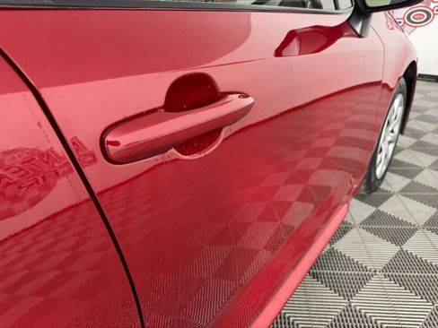 Used 2020 Toyota Corolla LE FWD image 27