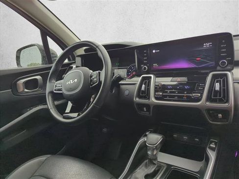 Used 2022 Kia Sorento S w/ Panoramic Sunroof Package FWD image 28