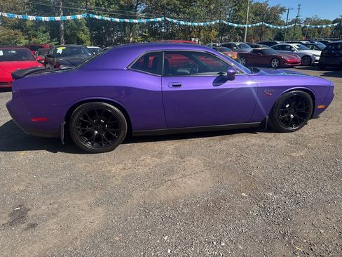 Used 2010 Dodge Challenger R/T image 11