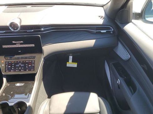 New 2024 Maserati Grecale Modena AWD/4WD image 15