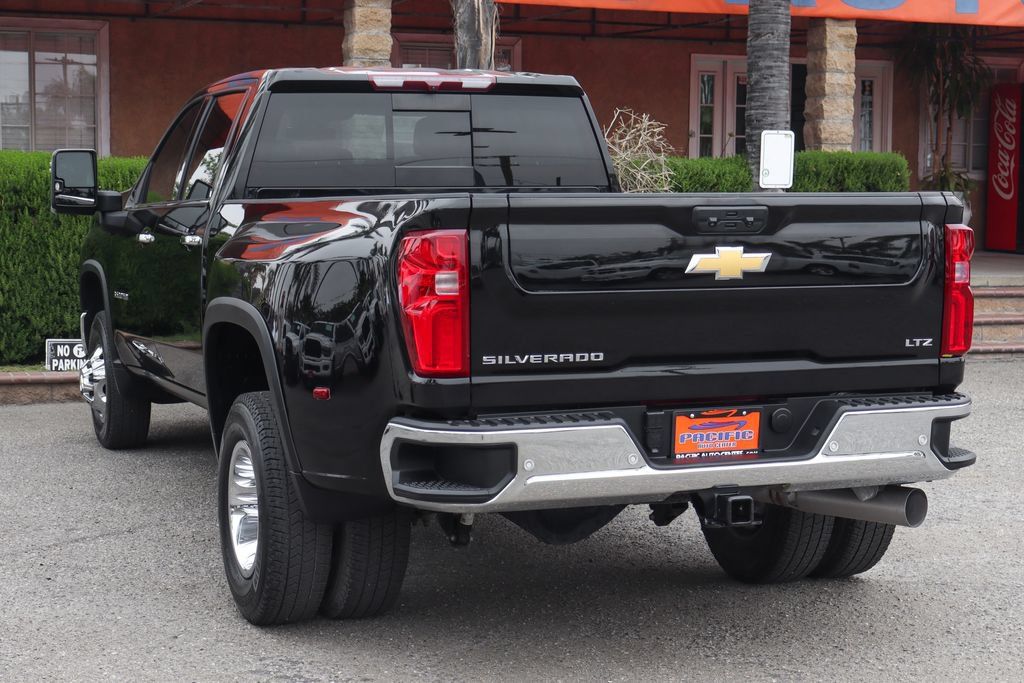 Used 2024 Chevrolet Silverado 3500 LTZ w/ LTZ Plus Package AWD/4WD image 6