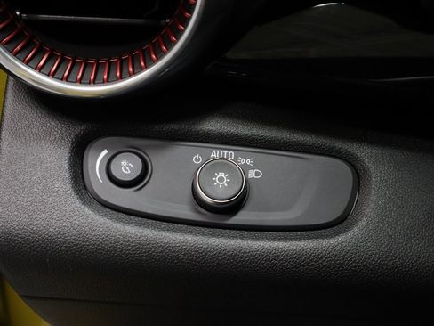 Used 2024 Chevrolet Trax RS w/ Driver Confidence Package image 26