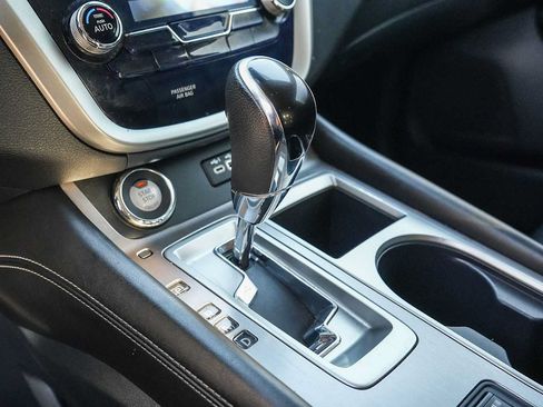 Used 2023 Nissan Murano SV AWD/4WD image 19