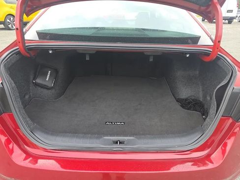 Used 2019 Nissan Altima 2.5 SR FWD image 40