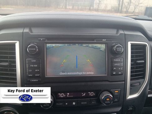 Used 2018 Nissan Titan SV w/ SV Convenience Package image 39