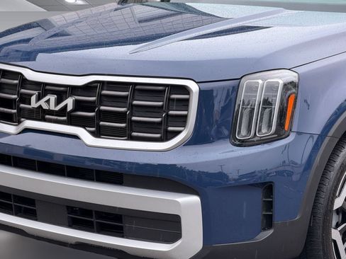 Used 2025 Kia Telluride S FWD image 12