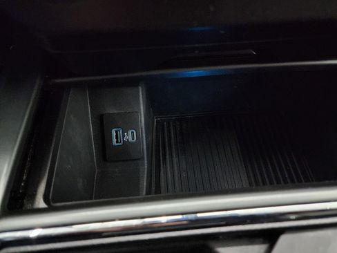 Used 2022 Ford F250 XLT w/ Black Appearance Package image 46