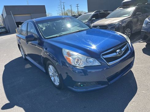 Used 2011 Subaru Legacy 2.5i Premium image 3