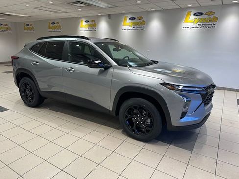 New 2026 Chevrolet Trax LT image 1