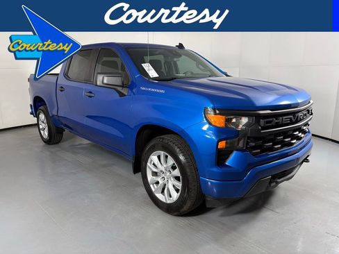 Used 2022 Chevrolet Silverado 1500 Custom RWD image 1