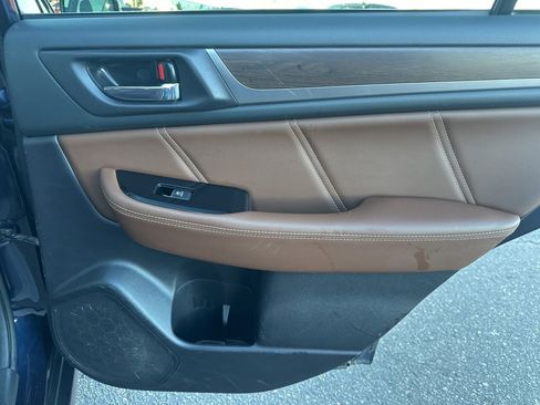 Used 2018 Subaru Outback 3.6R Touring w/ Popular Package #3 image 29