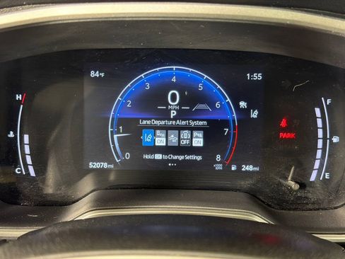Used 2024 Toyota Corolla Cross XLE AWD/4WD image 26