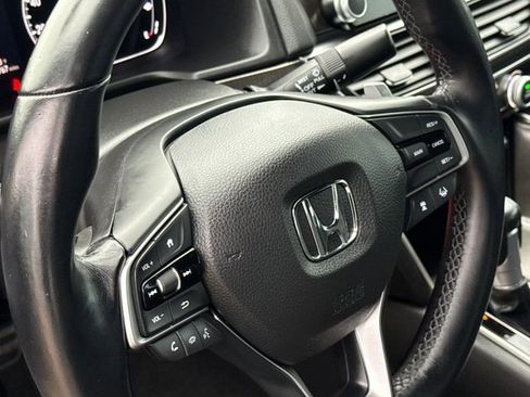 Used 2018 Honda Accord Sport image 29
