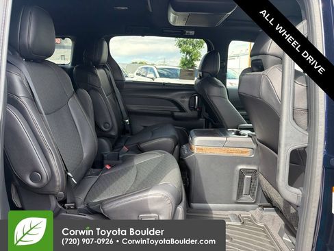 Used 2026 Toyota Sienna Platinum AWD/4WD image 14