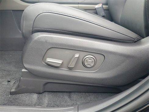 New 2026 Kia Carnival LXS image 16