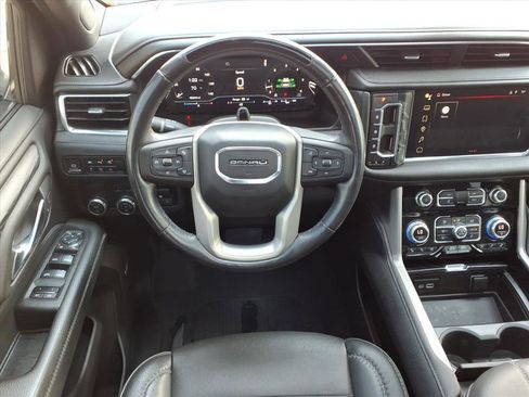 Used 2023 GMC Yukon XL Denali w/ Denali Reserve Package image 16