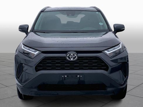 Used 2022 Toyota RAV4 XLE image 4