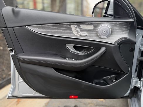 Used 2021 Mercedes-Benz E 350 4MATIC Sedan image 28