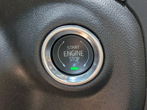 Used 2026 Chevrolet Silverado 1500 Custom RWD image 26