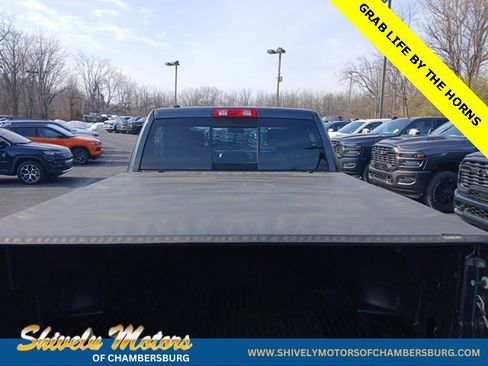 Used 2020 RAM 1500 Classic SLT image 11