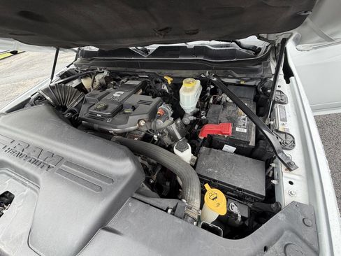 Used 2022 RAM 5500 Tradesman AWD/4WD image 14