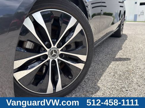 Used 2022 Mercedes-Benz C 300 4MATIC Sedan w/ Digital Light Package image 6