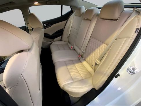Used 2023 Nissan Maxima Platinum w/ Sport Mat Group FWD image 38