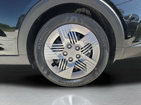 New 2026 Kia K4 FWD image 28