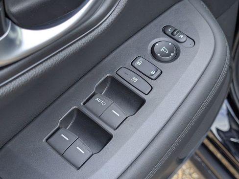 New 2026 Honda HR-V LX image 15