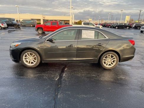 Used 2015 Chevrolet Malibu LT w/ Power Convenience Package image 8