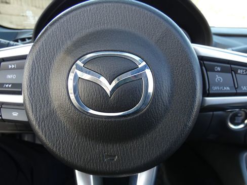 Used 2016 MAZDA MX-5 Miata Club image 45