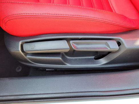 Used 2015 Volkswagen Jetta Sport FWD image 22
