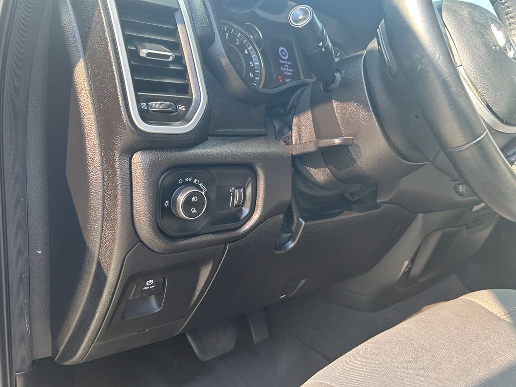 Used 2020 RAM 1500 Big Horn RWD image 16