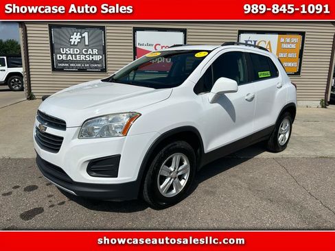 Used 2016 Chevrolet Trax LT w/ LT Sun and Sound Package AWD/4WD image 1