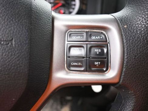 Used 2022 RAM 1500 Classic SLT AWD/4WD image 14