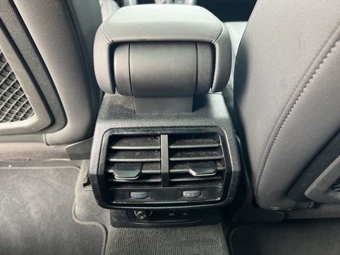 Used 2022 Audi Q3 2.0T Premium image 23