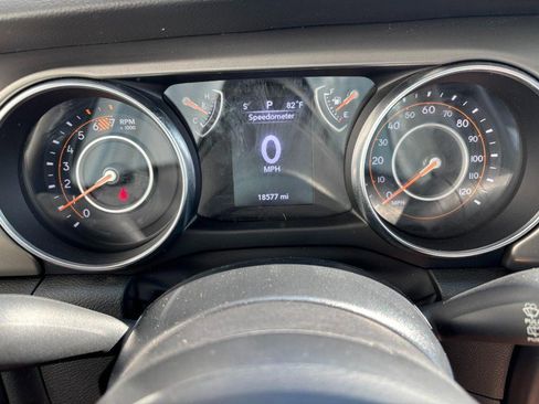 Used 2022 Jeep Wrangler Unlimited Sport AWD/4WD image 22