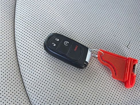 Used 2016 RAM 1500 Laramie w/ Convenience Group image 29