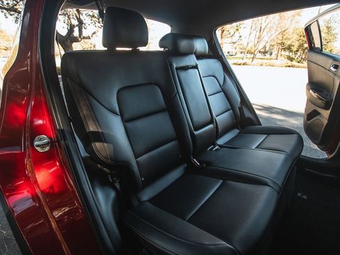 Used 2021 Kia Sportage EX image 15