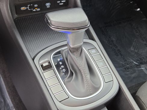 Used 2025 Hyundai Kona SEL image 23