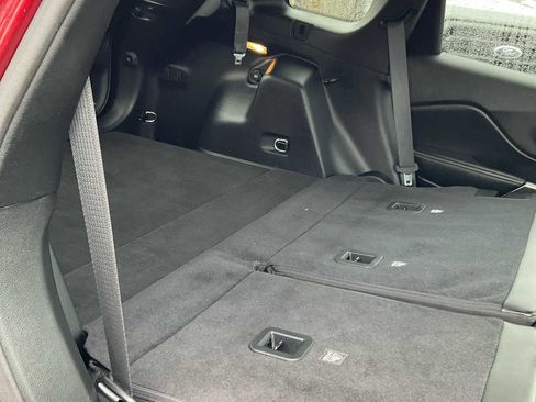 Used 2021 Jeep Cherokee Limited image 53