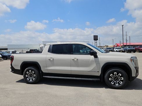 New 2026 GMC Sierra EV Elevation AWD/4WD image 6