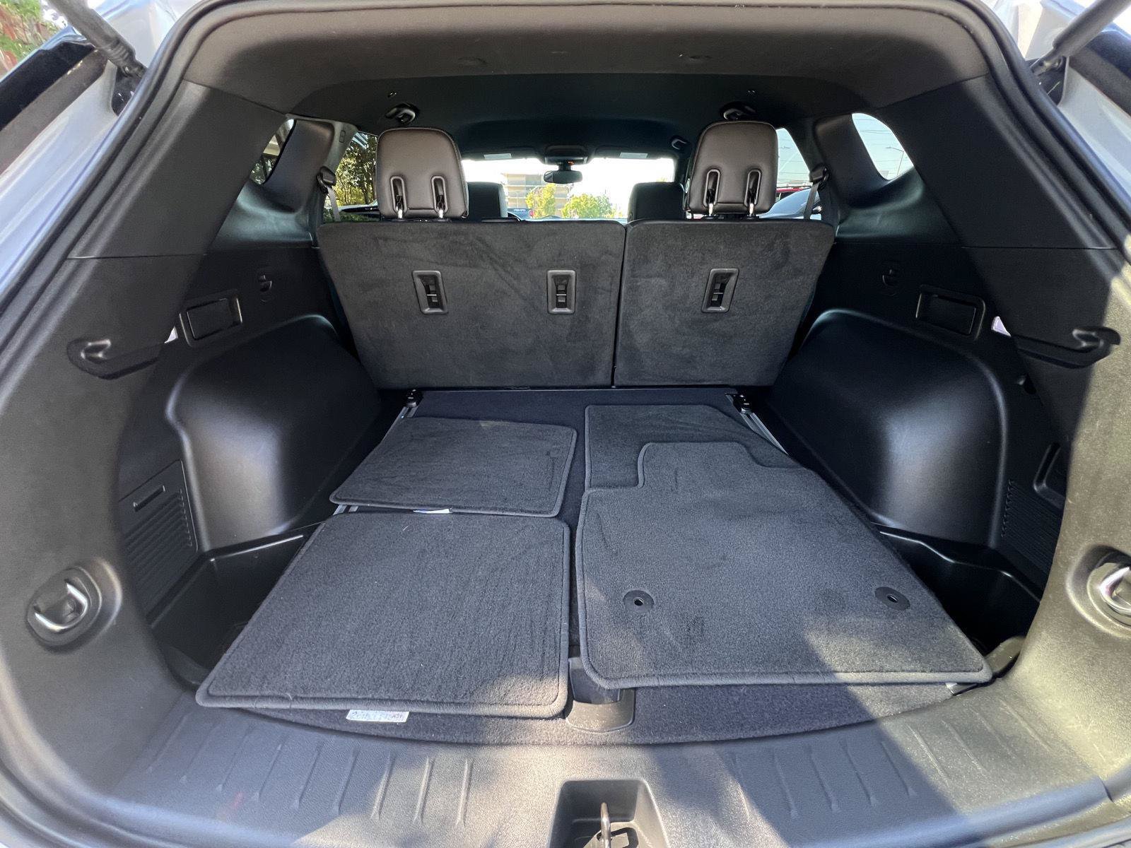 Used 2020 Chevrolet Blazer Premier w/ LPO, Sport Package AWD/4WD image 39