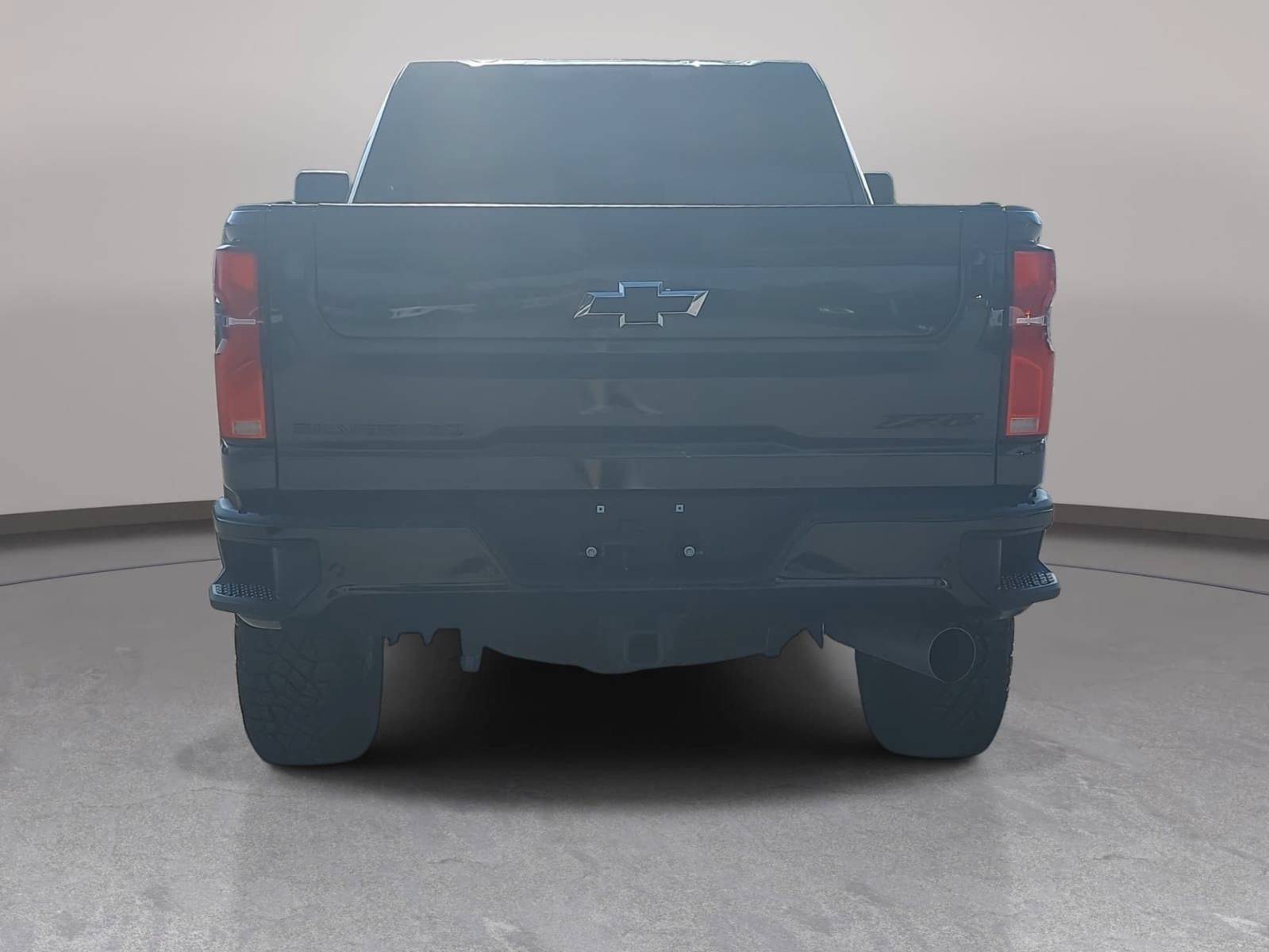 Used 2026 Chevrolet Silverado 2500 ZR2 w/ LPO, Dark Essentials Package AWD/4WD image 6
