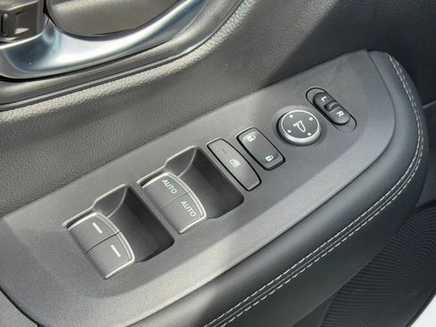 Used 2026 Honda HR-V EX-L image 25