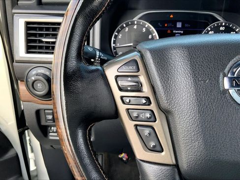 Used 2021 Nissan Titan Platinum Reserve w/ Moonroof Package AWD/4WD image 23